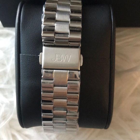 Diamond and crystals watch - Picture 4 of 5